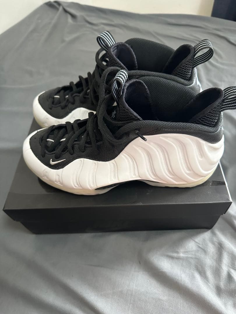 j*r様 Nike Foamposite ブラック/ホワイト