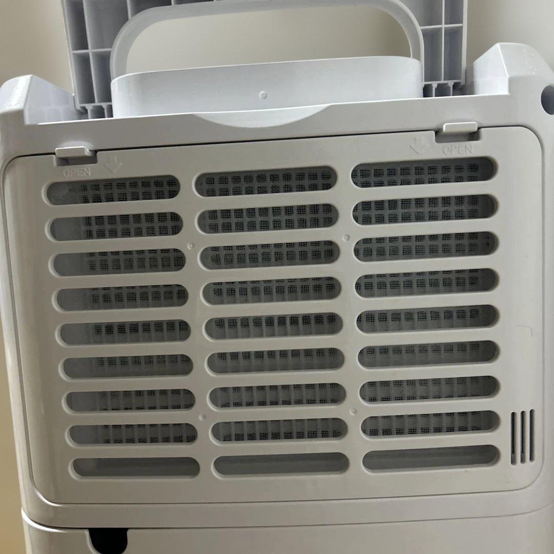 山善 衣類乾燥除湿機 YDC-C601(W)ホワイト 2022年製