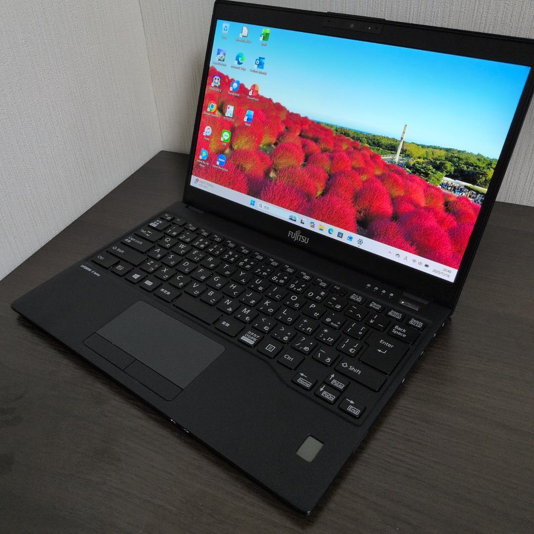 【第１０世代Corei7薄型モバイル】富士通／U9310D／16GB／512GB