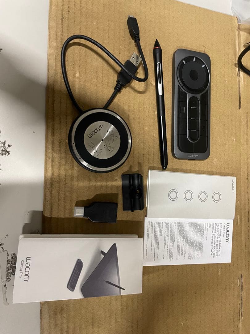 ワコム液晶ペンタブレット23.6型 Wacom Cintiq Pro 24