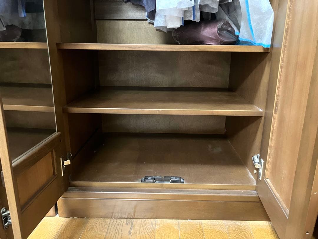 【マイ1588】婚礼箪笥B 洋ダンス 木製　送料込みの場合は34,000円