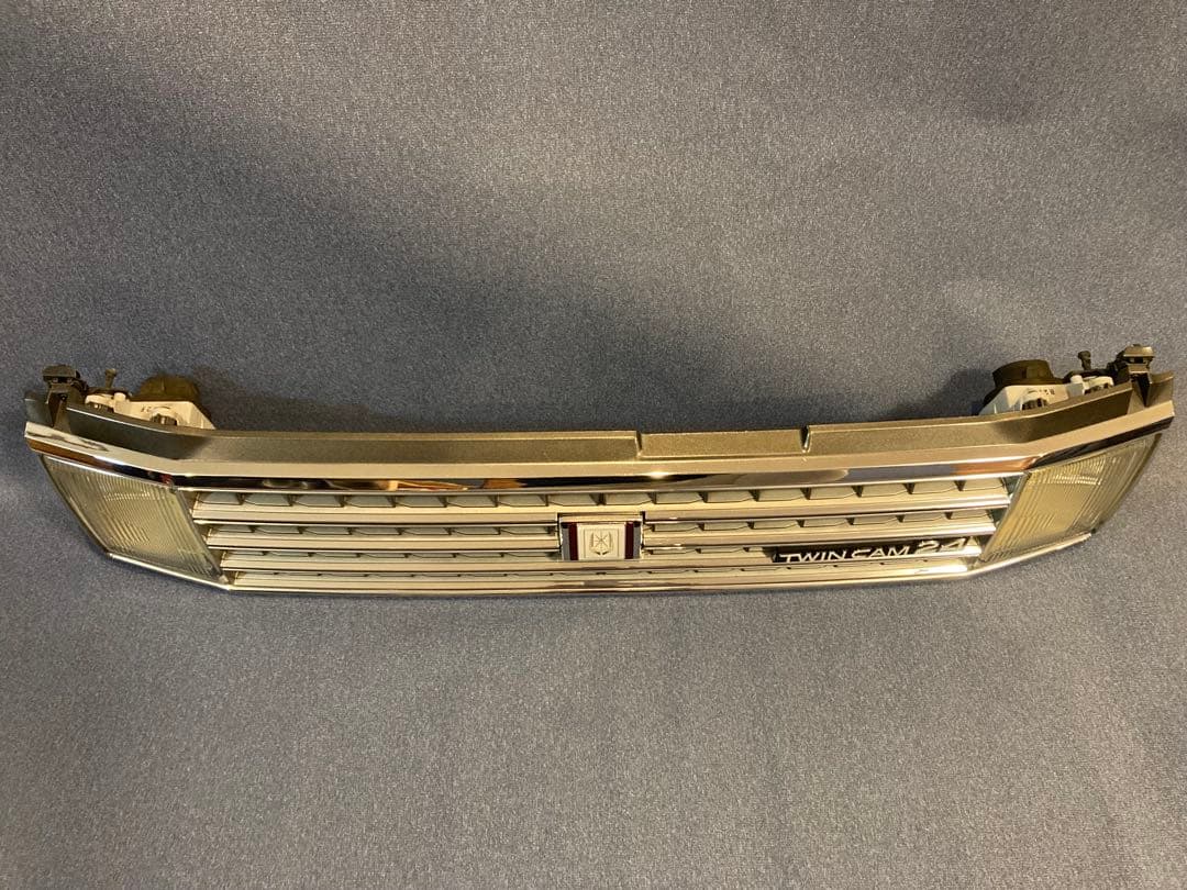 トヨタ　マーク2 GX71 純正フロントグリル　美品