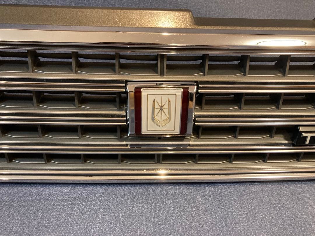 トヨタ　マーク2 GX71 純正フロントグリル　美品