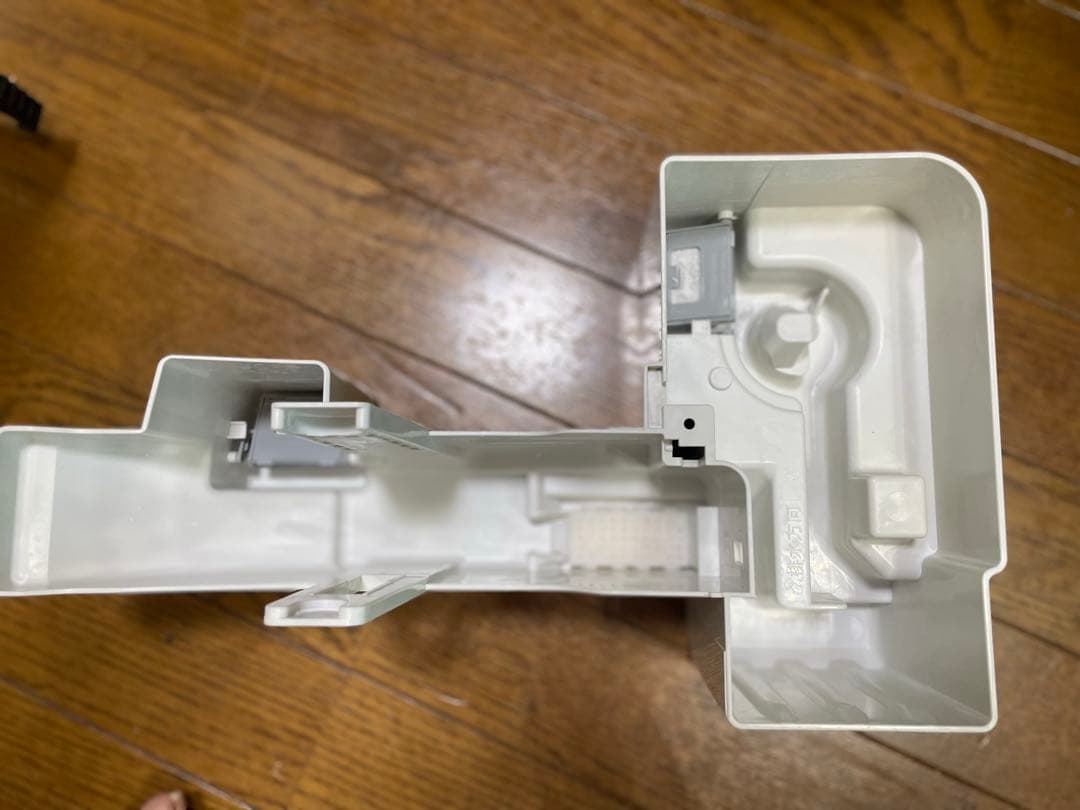 フィルタ新品タブレット満タン！2021年製パナソニックジアイーノF-MV4300