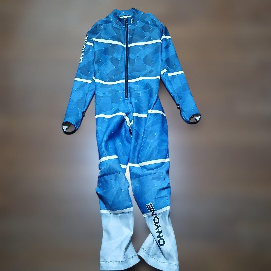 オンヨネ　スキー　ワンピース　Mサイズ