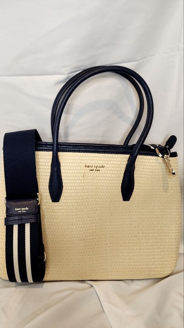 kate spade バッグ アイボリー/ネイビー　カゴ編み風トートバッグ　希少