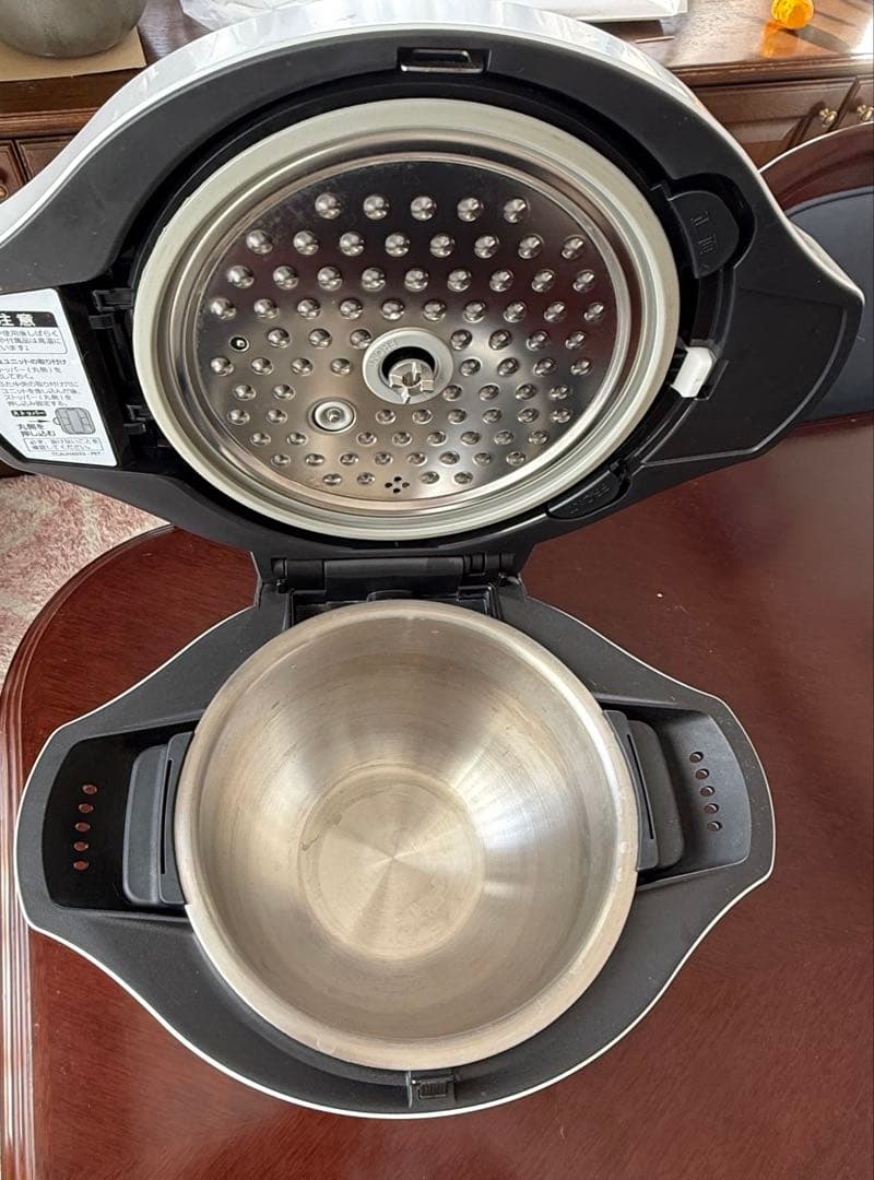 ヘルシオ ホットクック KN-HW24E-W 2.4L 2020年製