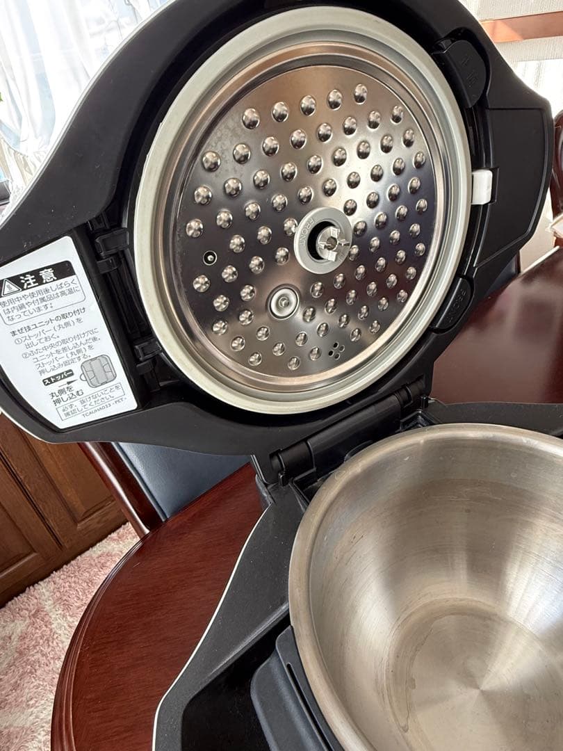 ヘルシオ ホットクック KN-HW24E-W 2.4L 2020年製