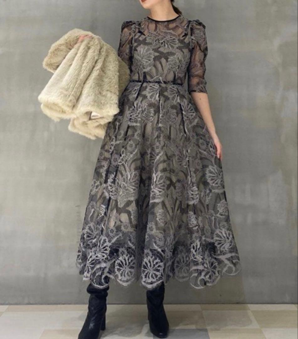 レースボリュームワンピース SNIDEL スナイデル 結婚式　ドレス