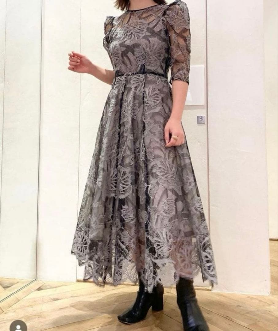 レースボリュームワンピース SNIDEL スナイデル 結婚式　ドレス