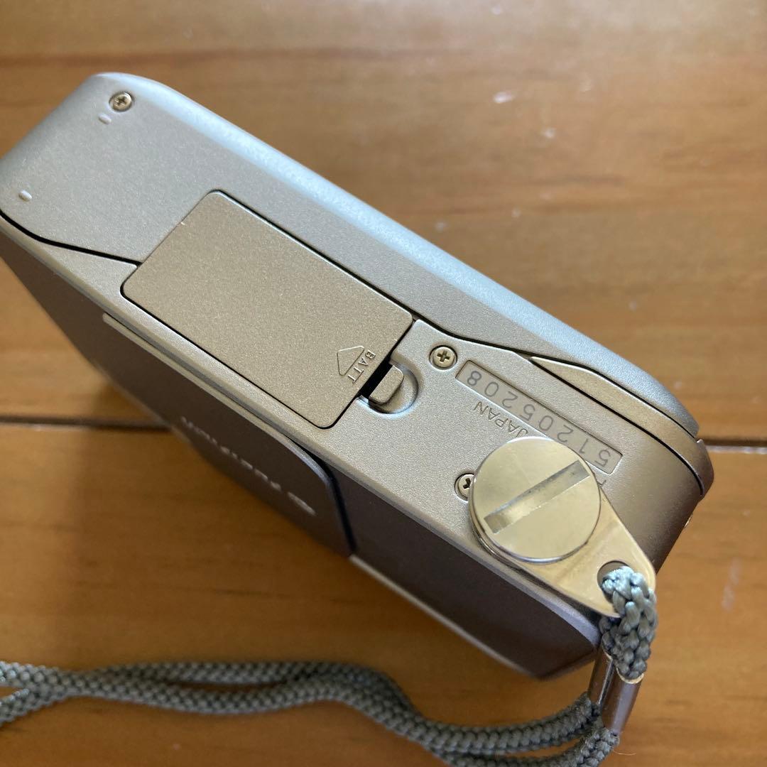 FUJIFILM TIARA コンパクトフィルムカメラ