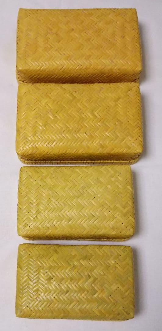 【鳥越すず竹細工】蓋つき竹かご（弁当箱・中小サイズ2個セット）　岩手県二戸町鳥越