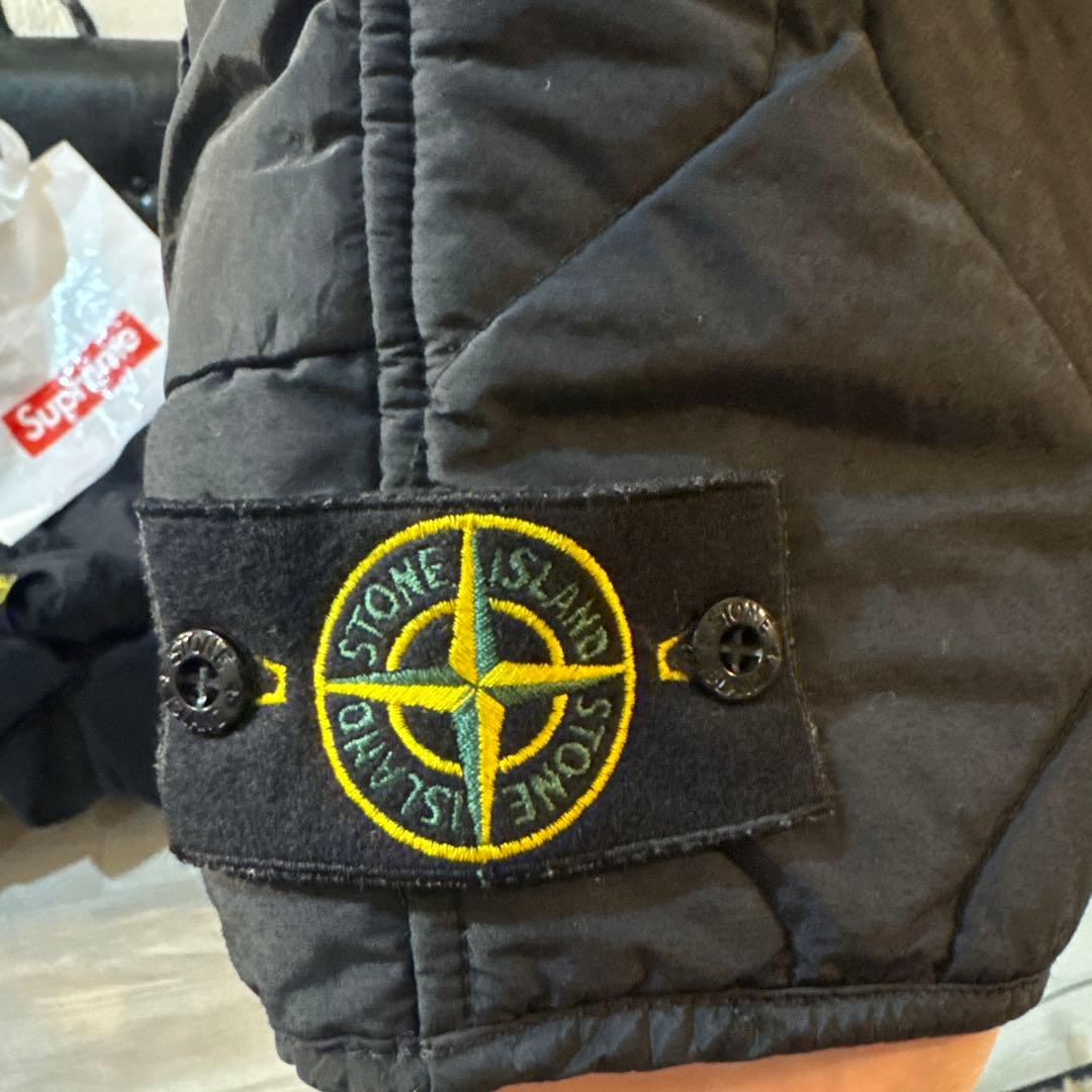 STONE  ブラック ベスト