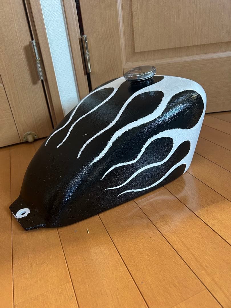 T&F ドラッグスター400 スポーツスタータンク フレイムス塗装 スポタン