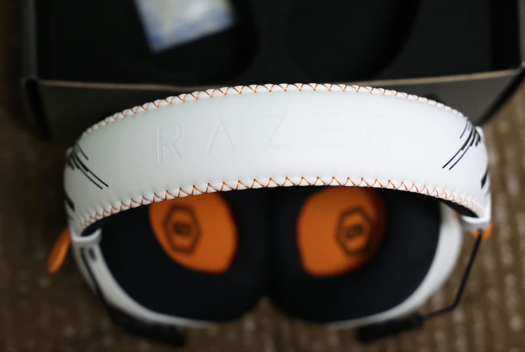 Razer BLACKSHARK V2 PRO ワイヤレスゲーミングヘッドセット