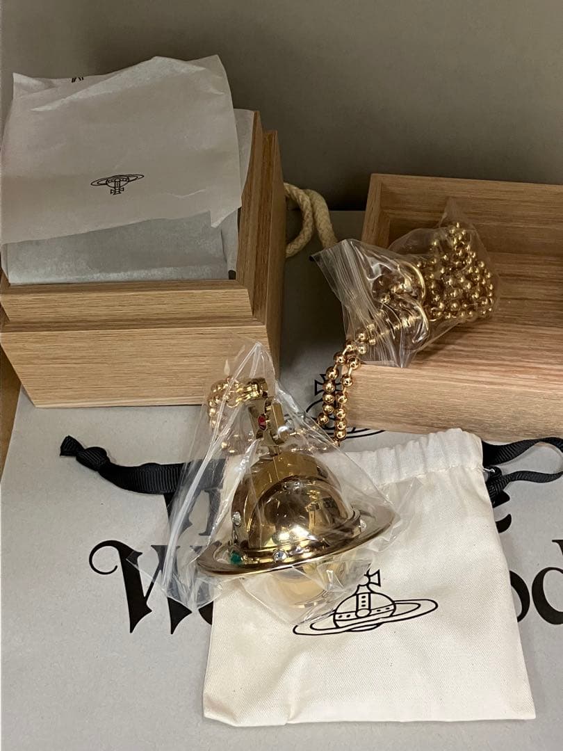 限定 Vivienne Westwood Giant Orb Lighter