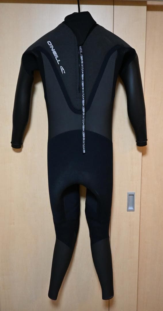 O'NEILL セミドライスーツ　 バックジップ　オール３ミリ