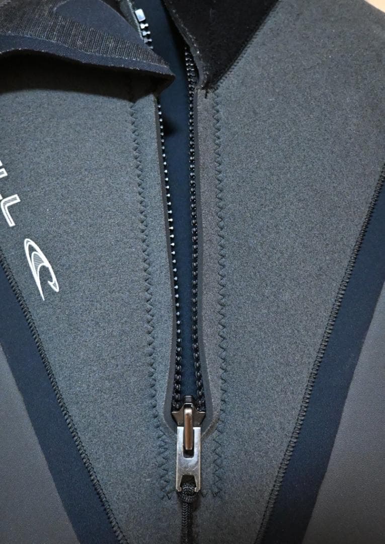 O'NEILL セミドライスーツ　 バックジップ　オール３ミリ