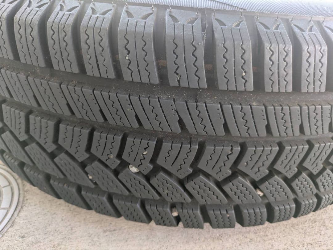 205/60R16 スタッドレスタイヤ・ホイールセット 16インチ