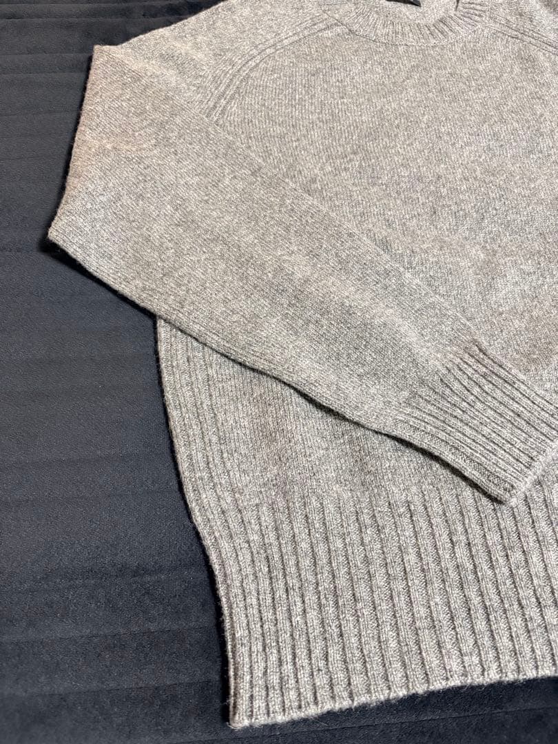 【TOM FORD 】グレー クルーネックカシミヤセーター
