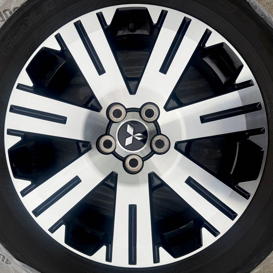 デリカd5 純正　18インチ タイヤホイール　4本セット