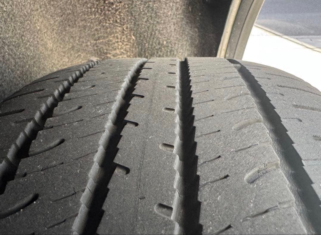 デリカd5 純正　18インチ タイヤホイール　4本セット