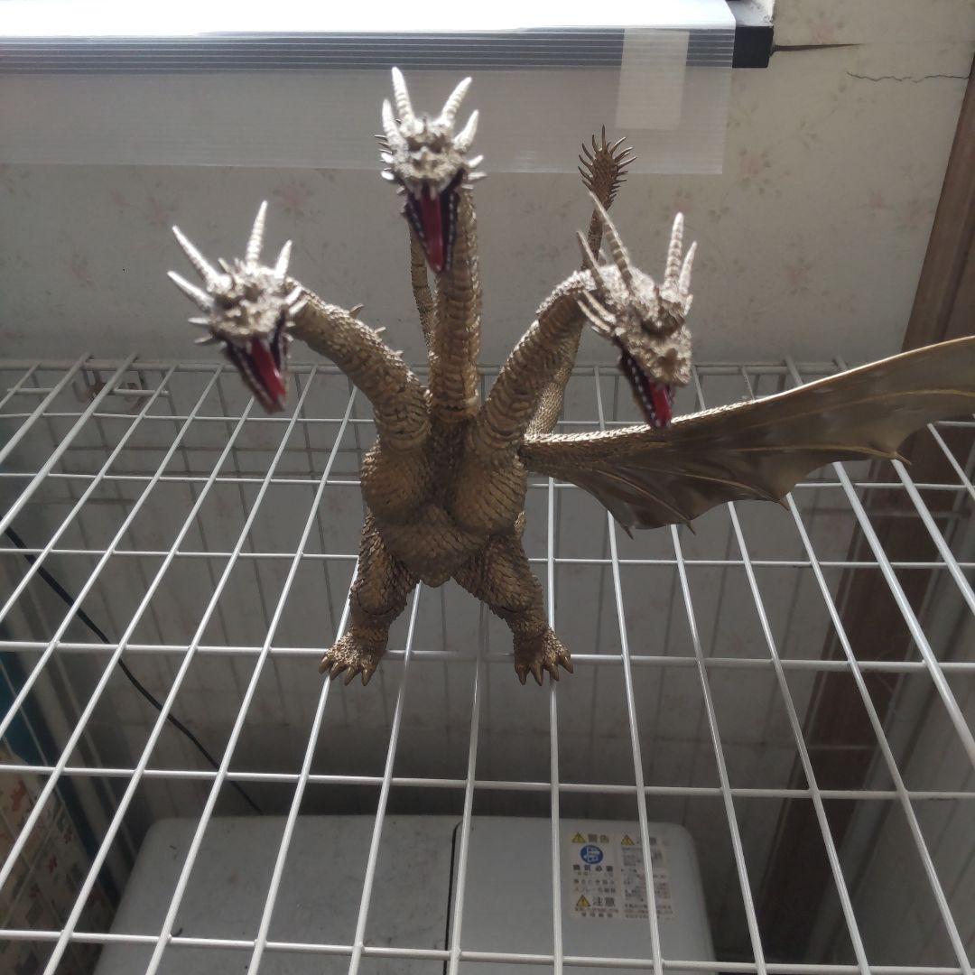 S.H.MonsterArtsキングギドラ