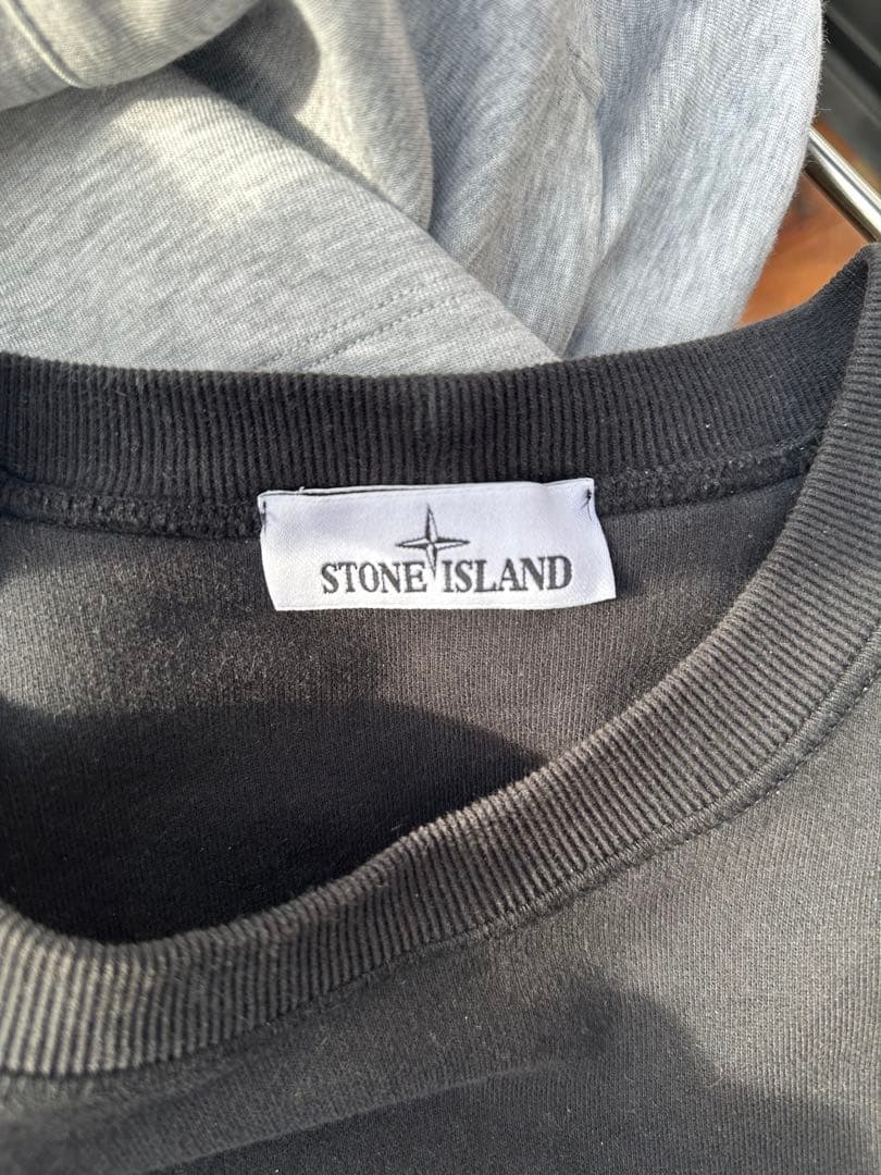 ストーンアイランド　トレーナー　スウェット　ブラック　Mサイズ
