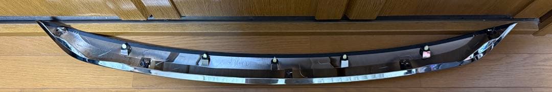 ハリアー　60系 前期 純正メッキフードモール