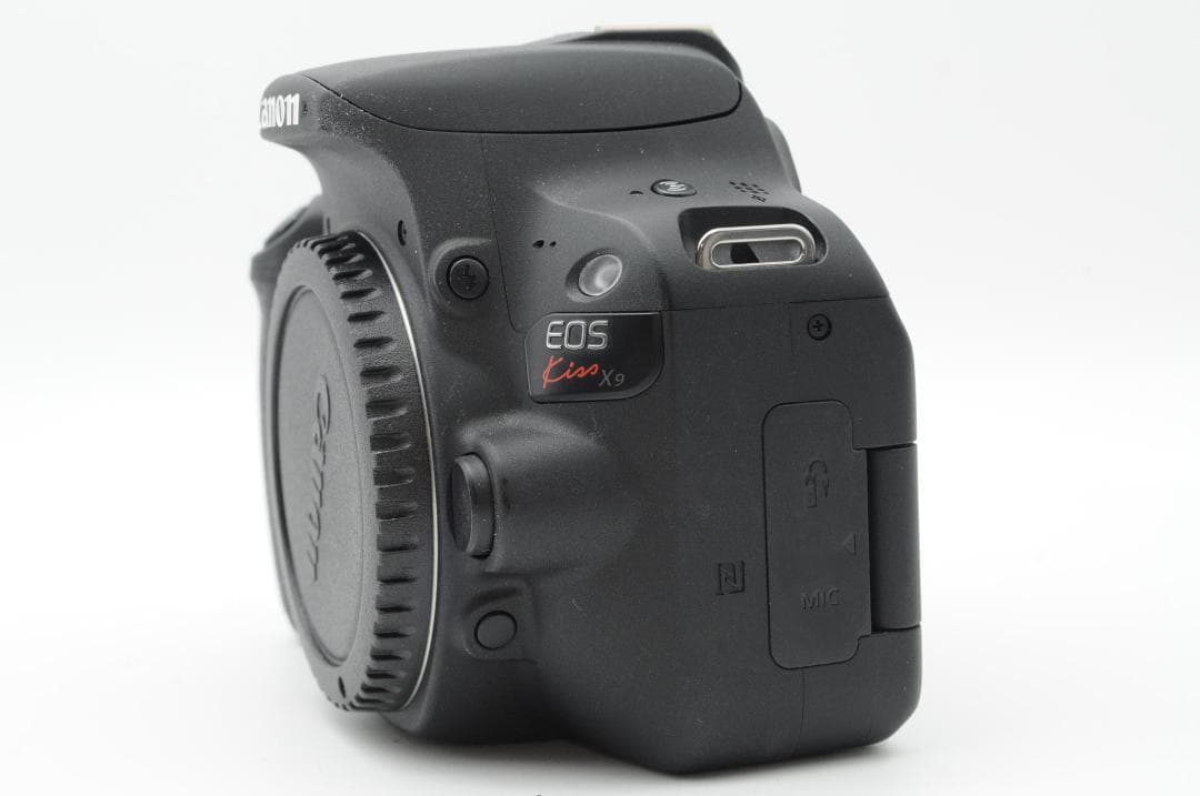 ☆ほぼ新品☆新生活応援☆ Canon EOS Kiss x9 ダブルレンズ
