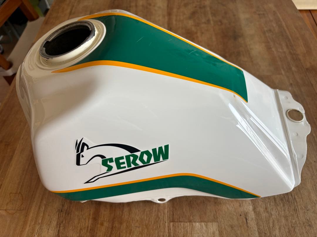 セロー225 タンク　ヤマハ SEROW 送料無料