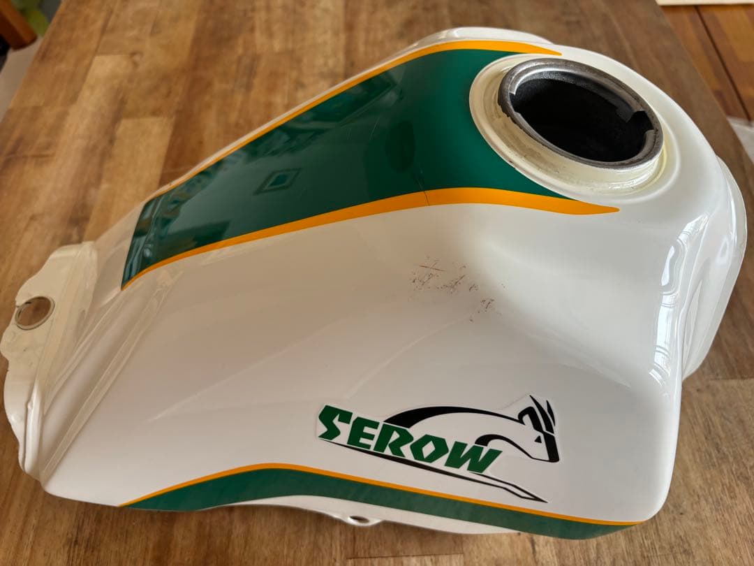 セロー225 タンク　ヤマハ SEROW 送料無料