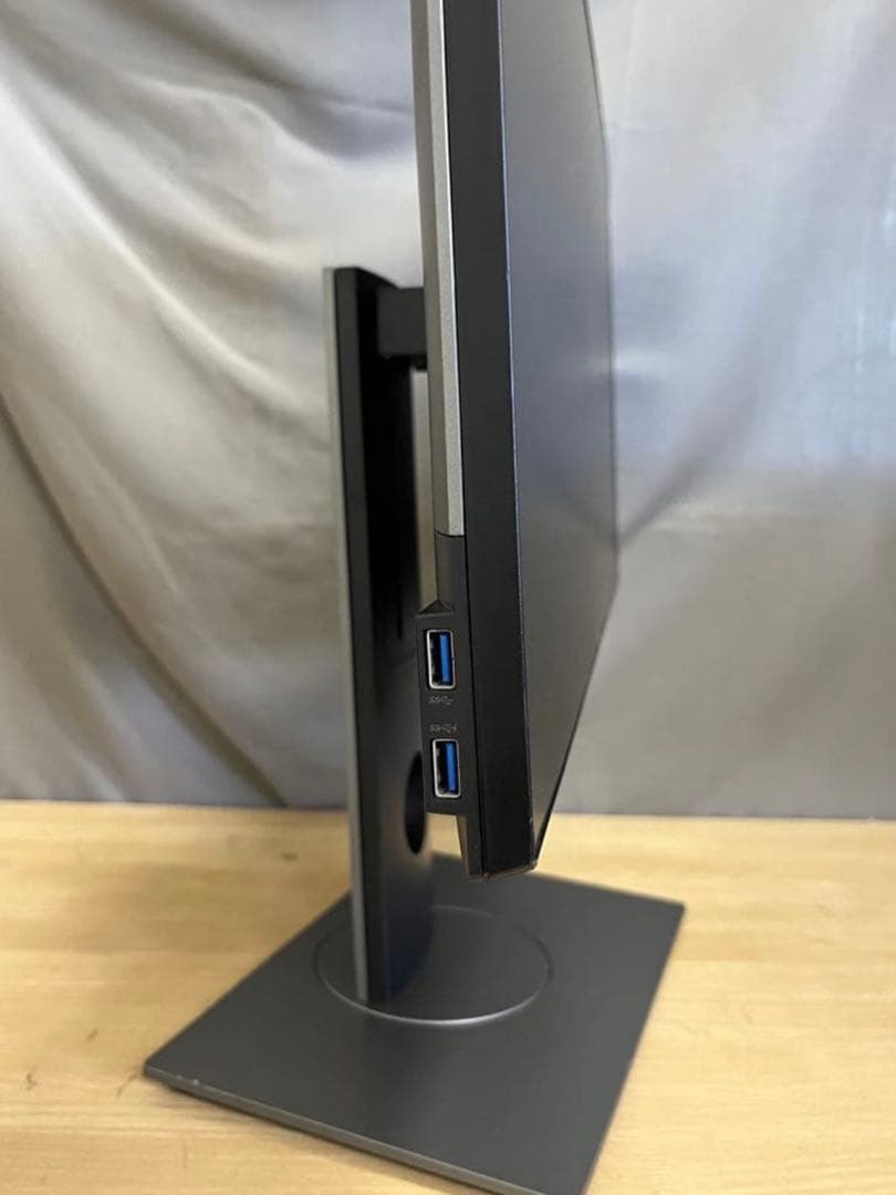 DELL U2417H 23.8インチモニター　デジタルハイエンドシリーズ