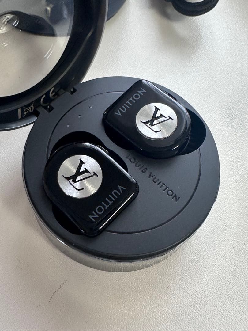 イヤホン Louis Vuitton Horizon Earphones