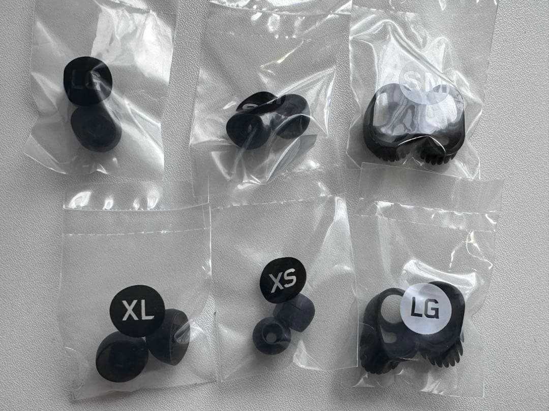 イヤホン Louis Vuitton Horizon Earphones