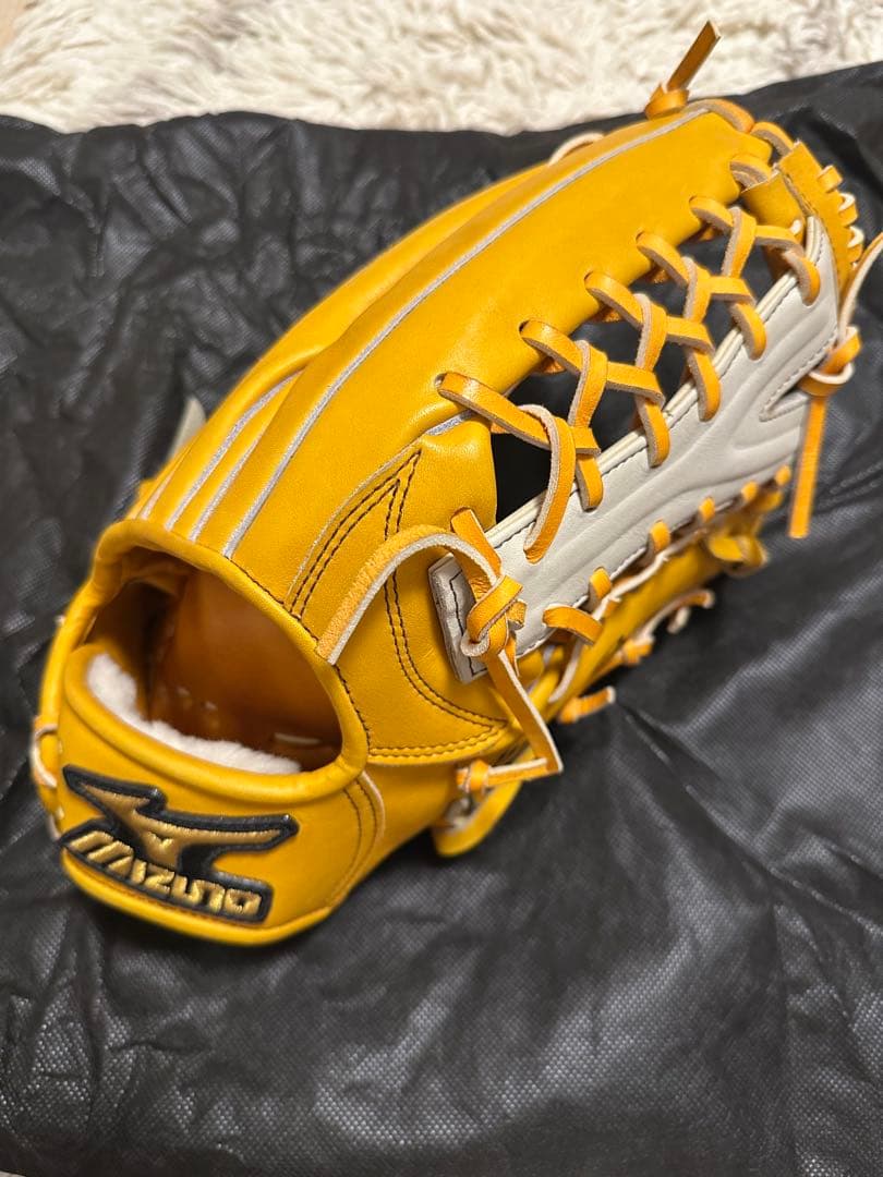 Mizuno Pro 硬式グローブ　外野手用　高橋由伸モデル　耕作印入り　巨人