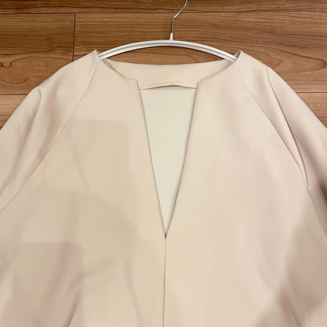 未使用　リヴドロワ　キーネックダンボールプルオーバー　ライトベージュ