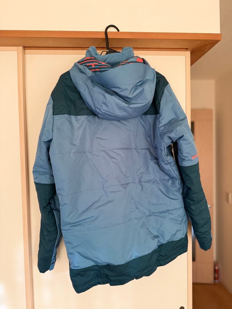 値下げ　patagoia スキー・スノボウェア 中綿入り 青緑