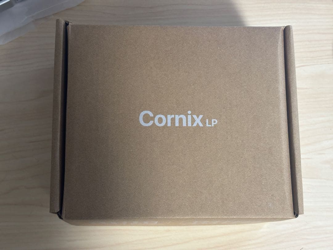 Cornix LP 分割型キーボード