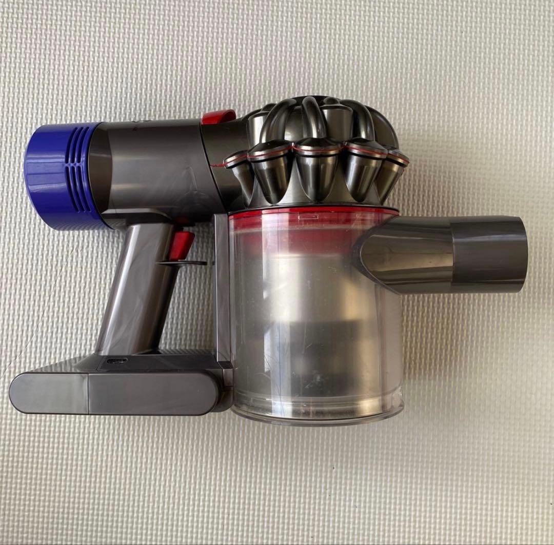 値下げ‼️ ダイソンv8fluffy sv10コードレスクリーナー掃除機送料無料