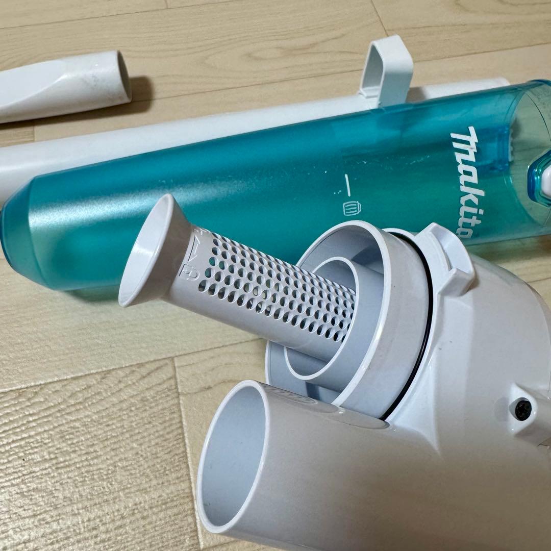 Makitaマキタ CL181FD 充電式クリーナー(バッテリー付属なし)