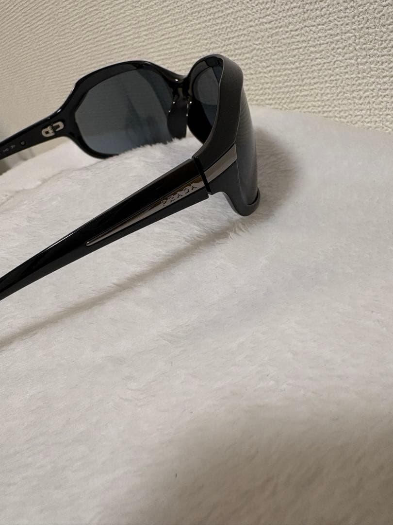 PRADA ブラック サングラス spr14g ガクト着用モデル　入手困難