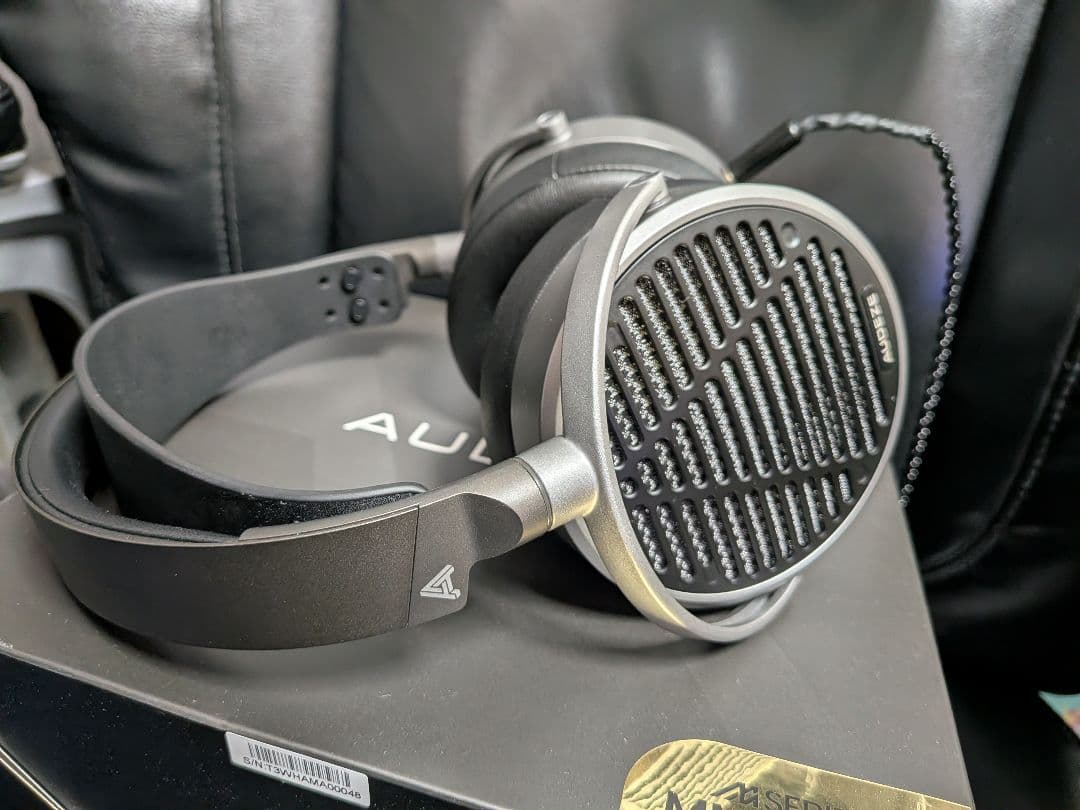 ヘッドホン Audeze MM-100