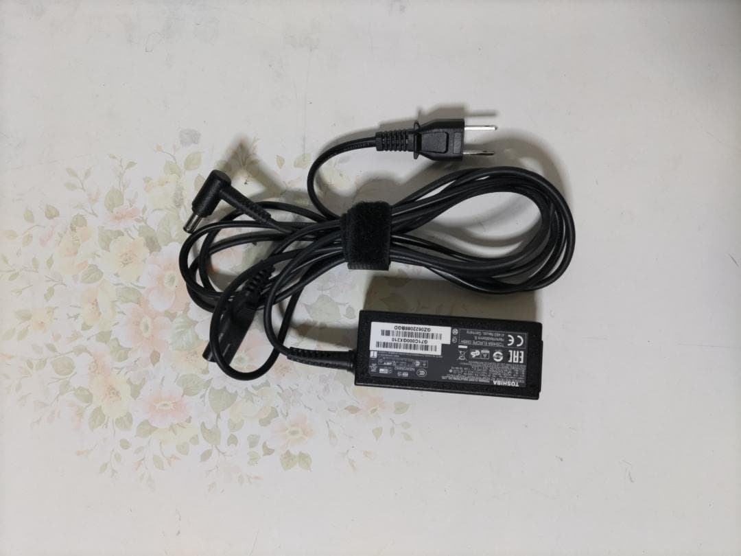 お買得！！東芝 dynabook 8GB SSD 128GB Win11★E6