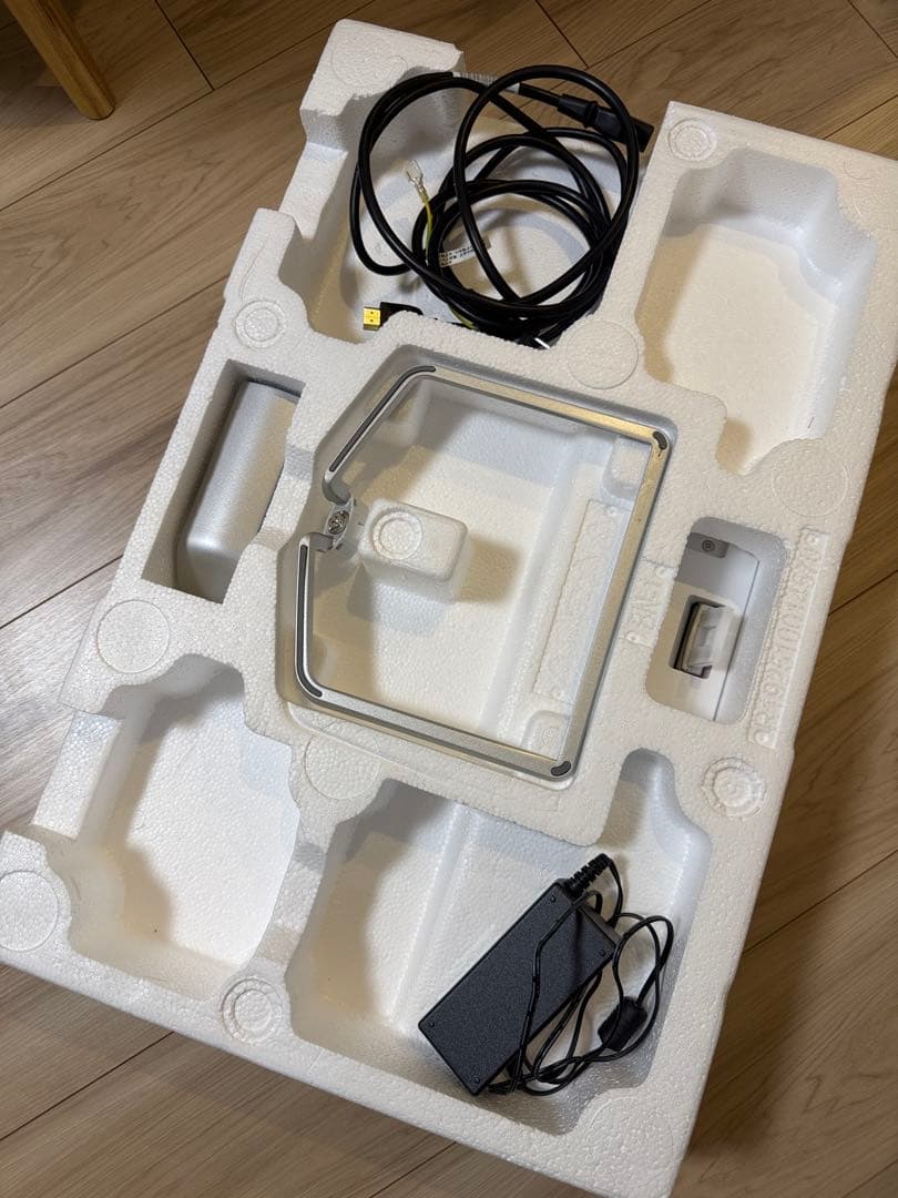 HP 24fw 23.8インチ ディスプレイ 薄型フルHD 箱付き