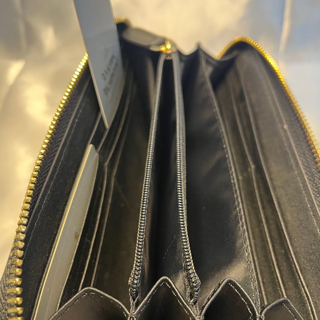 新品 Vivienne Westwood 黒 長財布 金色のオーブ