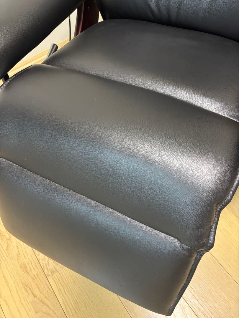 カペラ　パーソナルチェア　ブラック