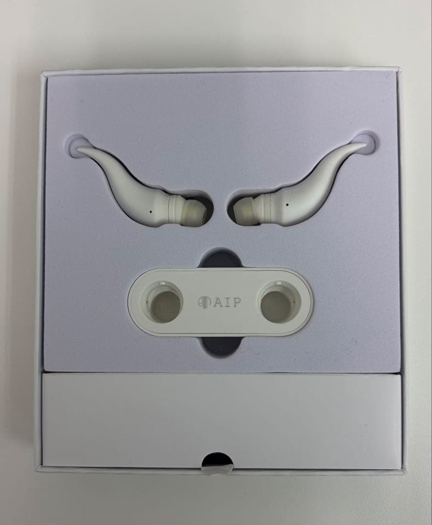 AIP AP-TW55H ワイヤレスイヤホン　ホワイト　白　レア