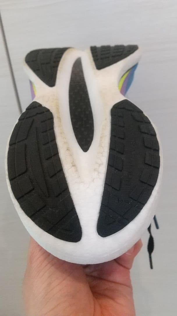 も*ふ様 Under Armour UAベロシティ エリート3