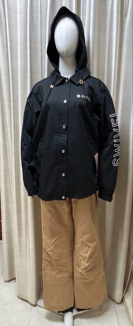 【新品】スノーボードウェアセット（ジャケット、パンツ、靴下）